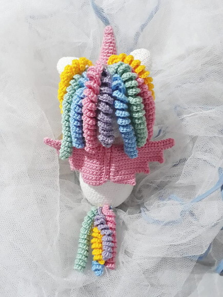 Unicórnio amigurumi