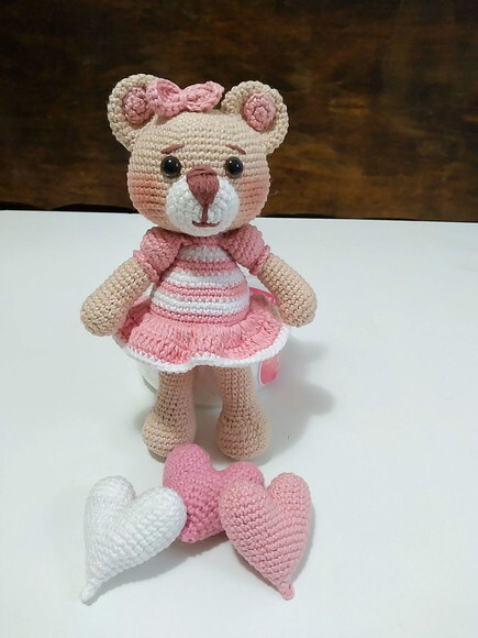 Ursinha Em Amigurumi