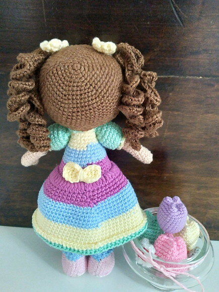 Boneca amigurumi personalizada