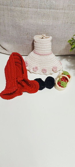 Boneca Chapeuzinho Vermelho