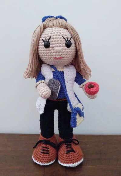 Boneca professora personalizada