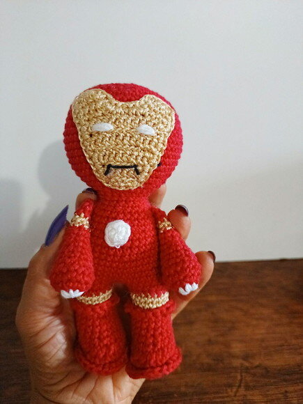 Boneco Homem de Ferro em Amigurumi