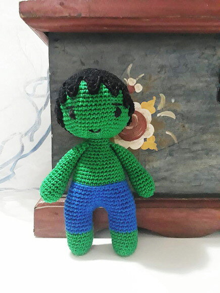Boneco menino Hulk