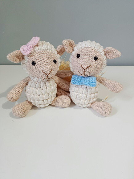Casal de Ovelha em Amigurumi