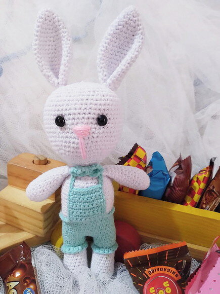 Coelho amigurumi