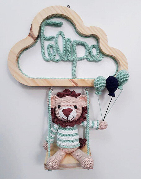 enfeite de porta maternidade leão amigurumi