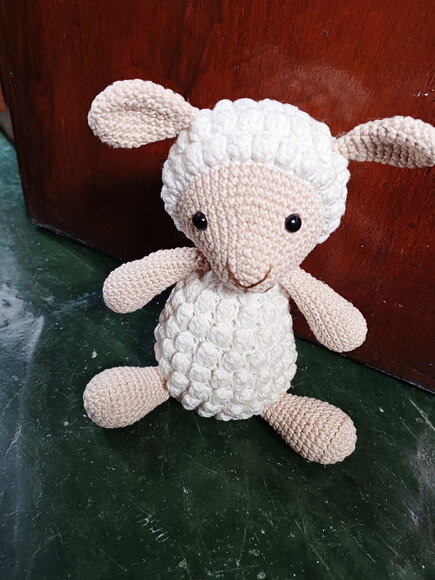 Peso para Porta Ovelha Amigurumi