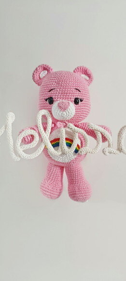 Porta Maternidade Ursinha Animadinha em Amigurumi