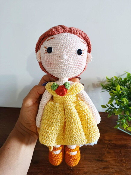 Princesa Bela em Amigurumi