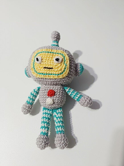 Robô em Amigurumi