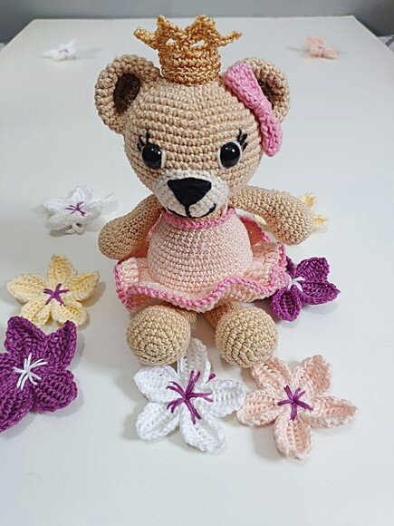 Ursinha em Amigurumi