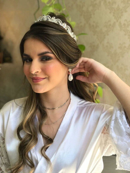 Coroa de Noiva Luxo com Brilho Intenso e Acabamento Premium