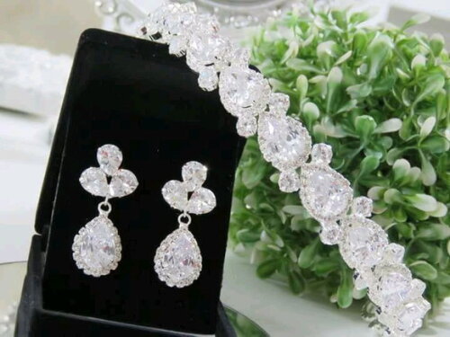 Tiara de Zircônia