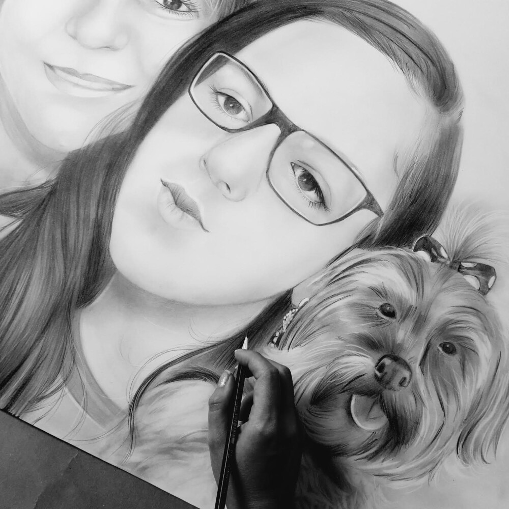 Desenho a grafite realista