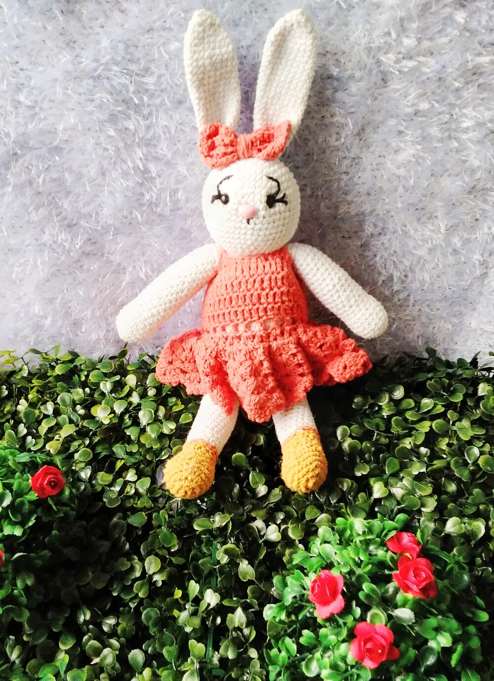 Coelhinha de amigurumi