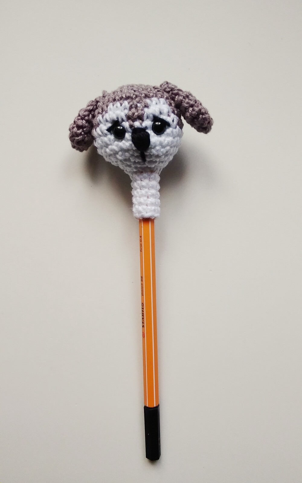 Ponteira de lápis de amigurumi