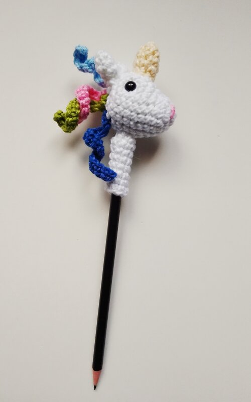 Ponteira de lápis de amigurumi