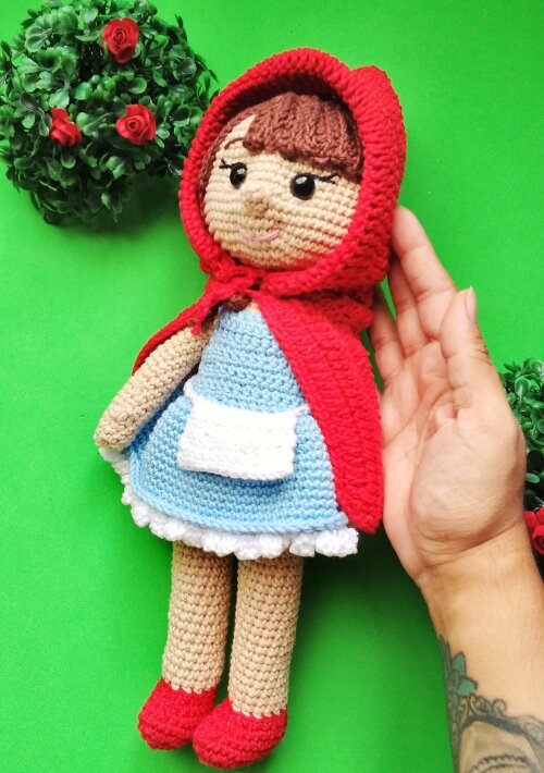 Chapeuzinho vermelho de amigurumi