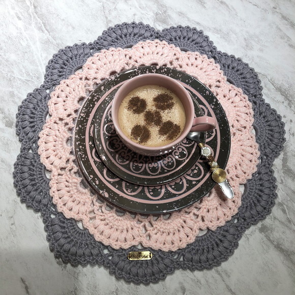 Sousplat Americano Croche Renda Guipir Rosa & Cinza - 2 unidades