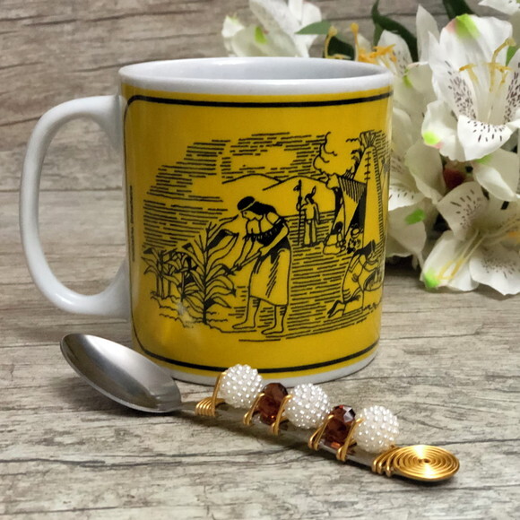 Caneca Mãezona & Colher Bordada Dia das Mães