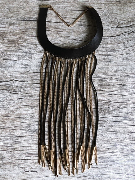 Colar Choker Preto com Correntes