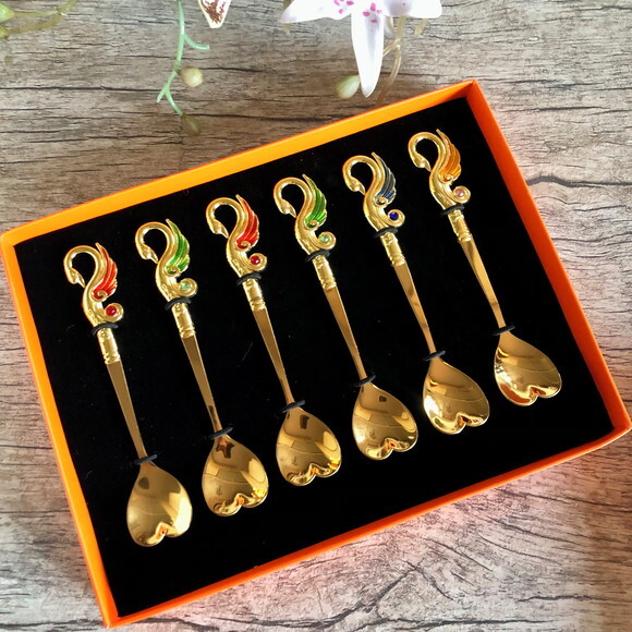 Colher Chá Aço Inox Dourada Cisne Decorada Pedrarias - 6 Pçs