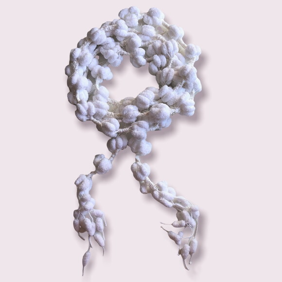 Echarpe Cachecol Maxi Pompom Branco Croche