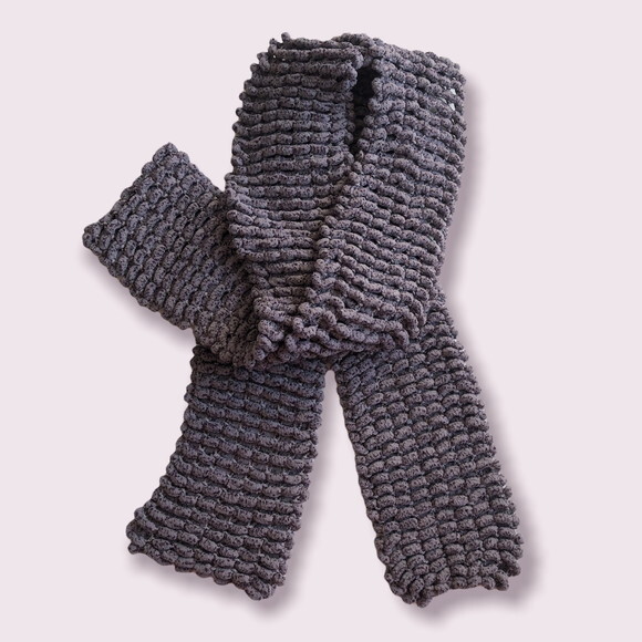 Echarpe Cachecol Pompom Grafite Croche