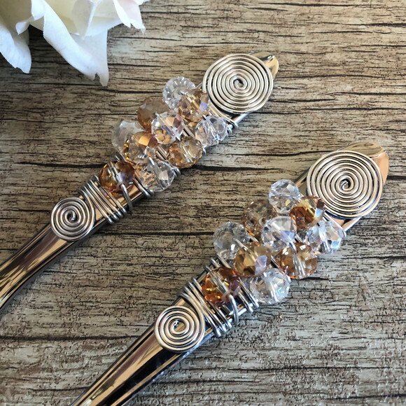 Espátula & Faca Bordados com Cristal