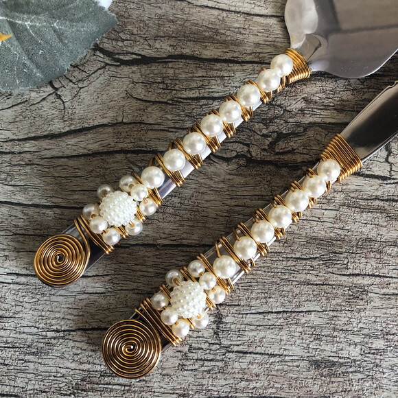 Espátula Bordada com Pérolas - Pá de Bolo da Noiva
