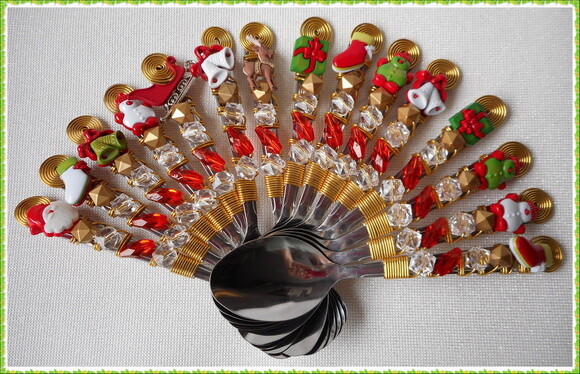 Garfo Sobremesa Bordado Natal