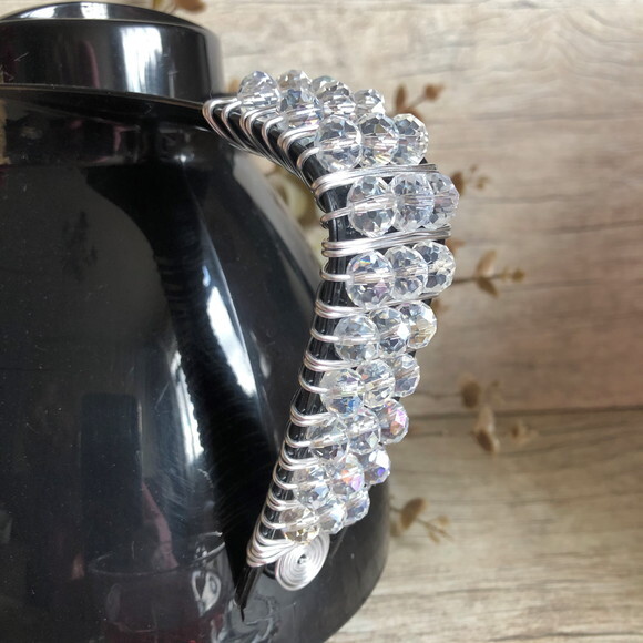 Garrafa Bule Térmica Preta Alça Bordada Cristais