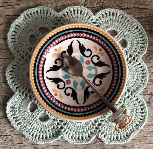 Mug Rug - Tapete de Caneca de Croche