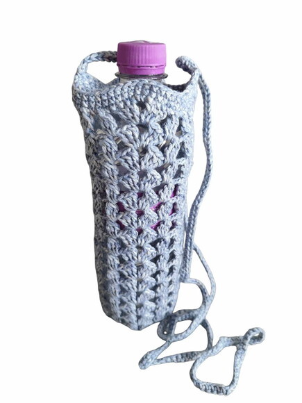 Porta Garrafa Água ou Squeeze em Croche - 500 ml - Jeans