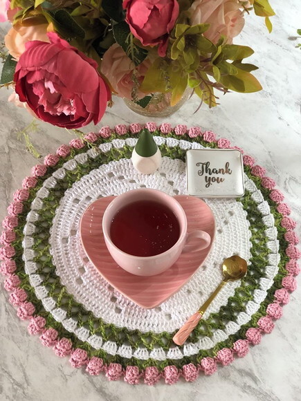 Sousplat Americano Croche Tulipa Rosa x Branco *par*