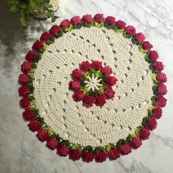 Sousplat Americano Croche Tulipa Vermelho Mescla
