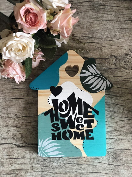 Tábua Home Sweet Home Coração Vazado Madeira Pinus - Pintura