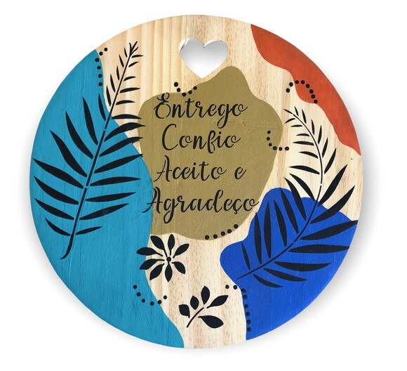 Tábua Pintura Orgânica Redonda Coração Vazado Madeira Pinus