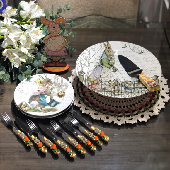 Talheres Bordado Torta Feliz Páscoa - 9 Peças