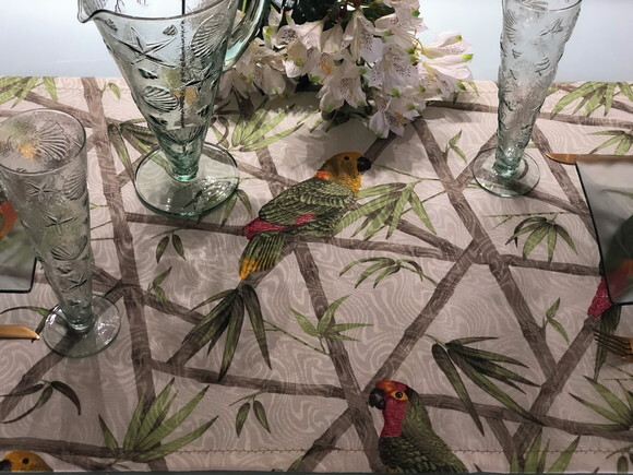 Trilho Mesa Jacquard Aves Tropical *valor do Par*