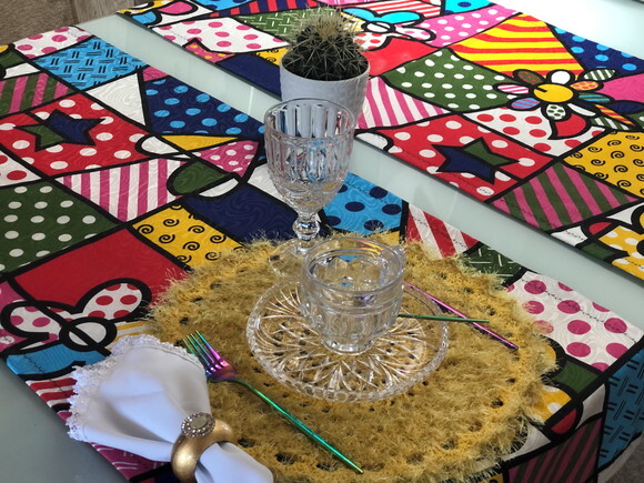 Trilho Mesa Jacquard Romero Brito Pop Art - Caminho de Mesa