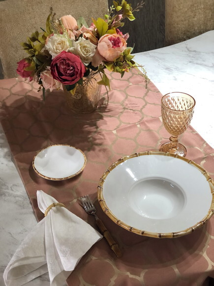 Trilho Mesa Jacquard Rose Gold Arabescos - Caminho Mesa