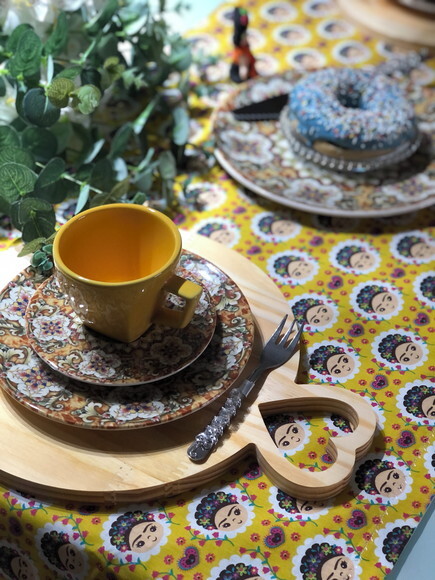 Trilho Mesa Tricoline Frida Kahlo Amarelo - Caminho Mesa