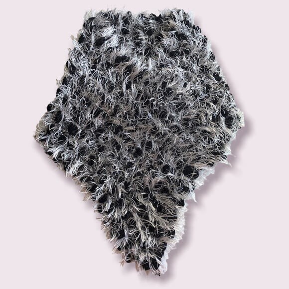 Echarpe Cachecol Golapompom Preto Croche