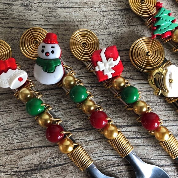 Talheres Bordado Natal Sobremesa Cremosa - 7 peças