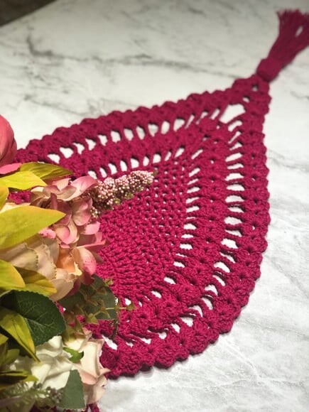 Trilho Mesa Croche Pink com Tassel - Caminho Centro de Mesa