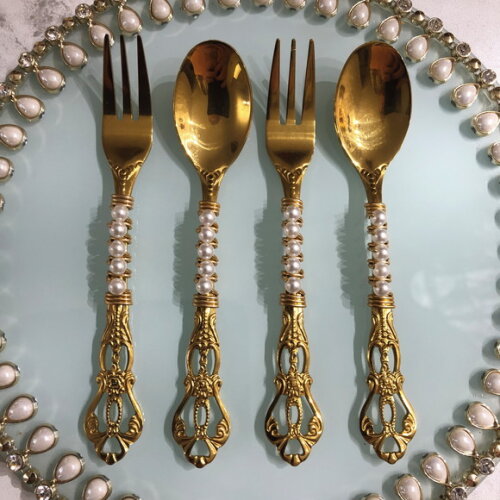 Garfo & Colher Sobremesa Dourado Bordado com Pérolas  - 2 unidad