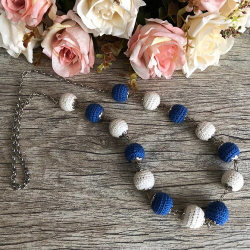 Colar de Croche Azul & Branco