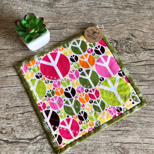 Mug Rug - Love & Peace