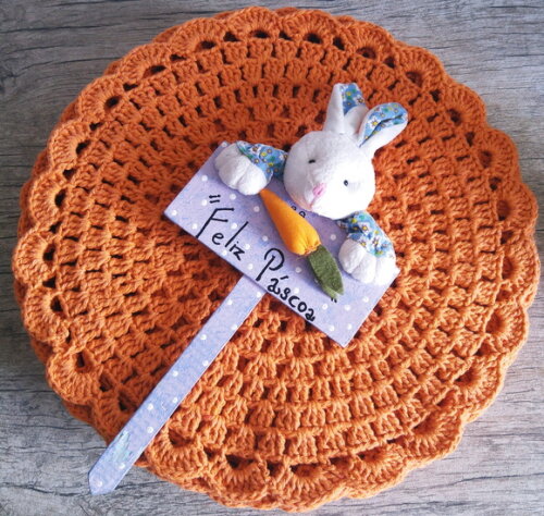 Sousplat Americano Croche Laranja Feliz Páscoa - Par